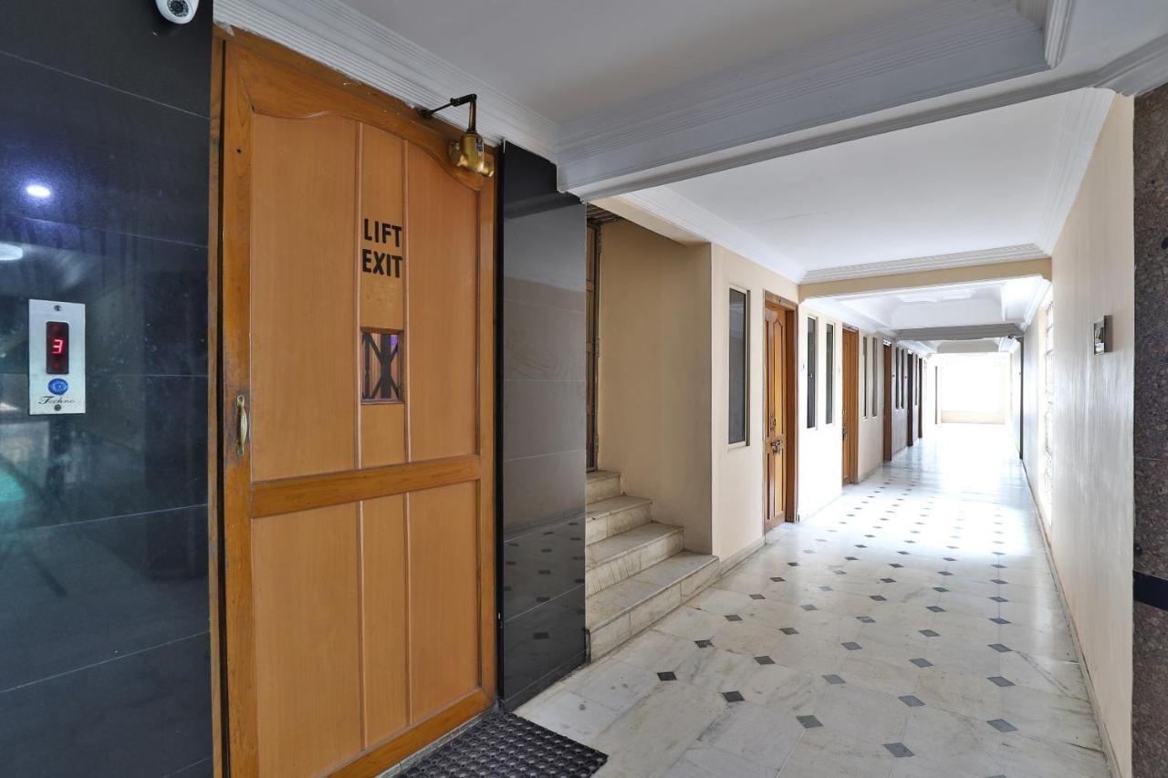 Spot On Hotel Decent Anand Exterior photo